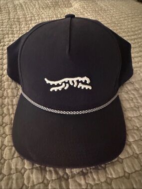 Sun Day Red - Navy Golf Hat